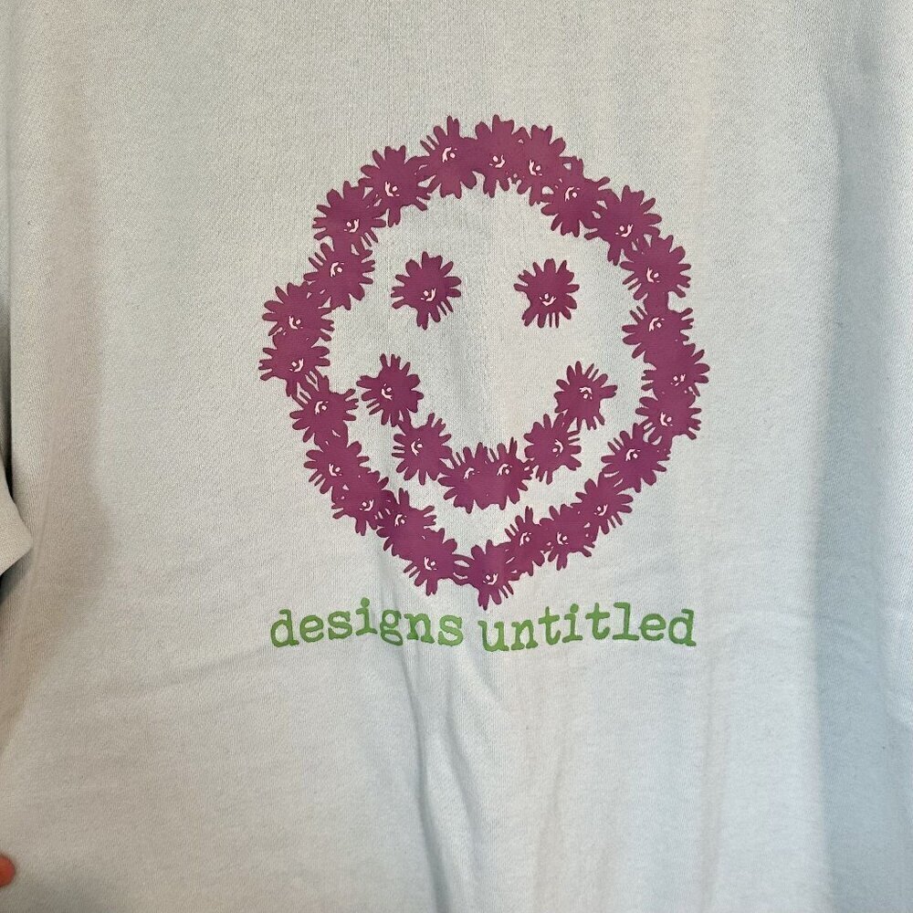 NWT Designs Untitled Sweatshirt Blue Pink Flower Smiley Face - Size XL - Picture 2 of 7
